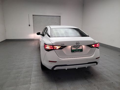 Used 2022 Nissan Sentra SV FWD image 6