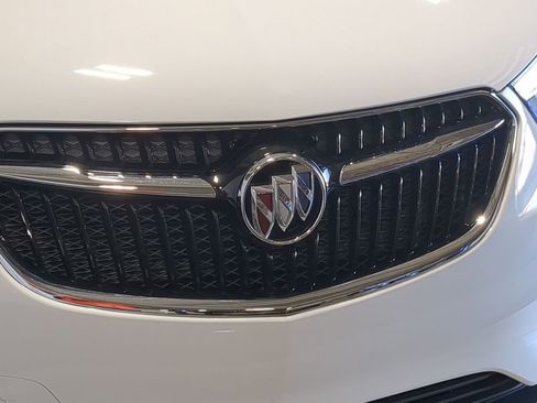 Used 2022 Buick Encore Preferred AWD/4WD image 12