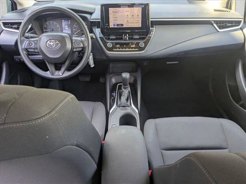 Used 2025 Toyota Corolla LE image 15