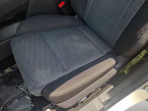 Used 2023 Nissan Rogue SV FWD image 27