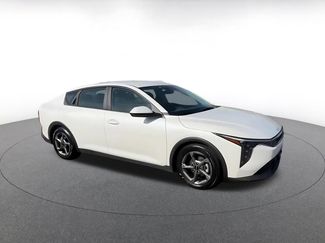 Used 2025 Kia K4 LXS video 2