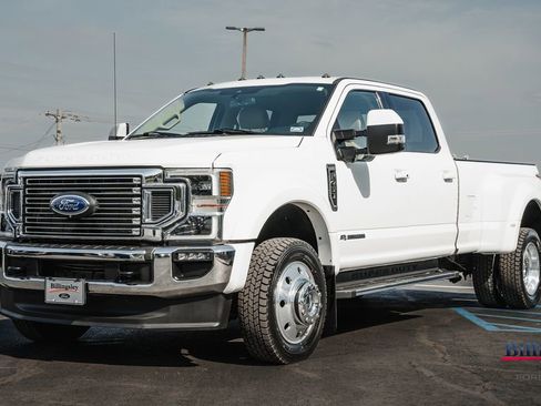 Certified 2021 Ford F450 Lariat w/ Lariat Ultimate Package image 3