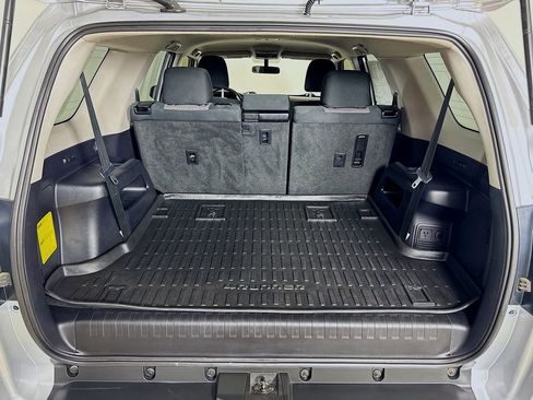 Used 2015 Toyota 4Runner SR5 image 23