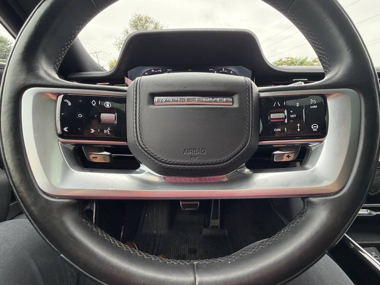 Used 2025 Land Rover Range Rover SE AWD/4WD image 41