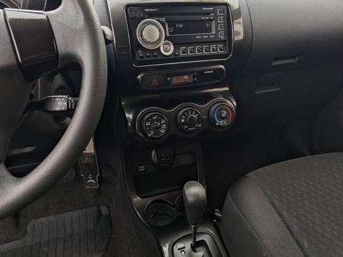 Used 2010 Scion xD image 10