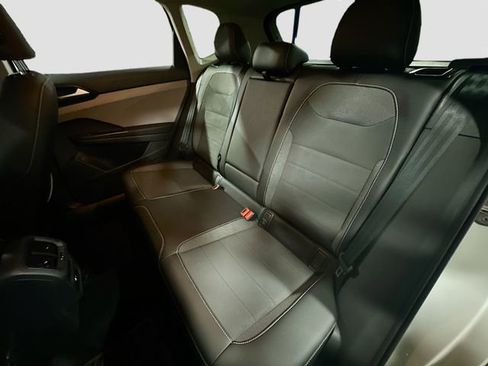 Used 2023 Volkswagen Taos SE image 24