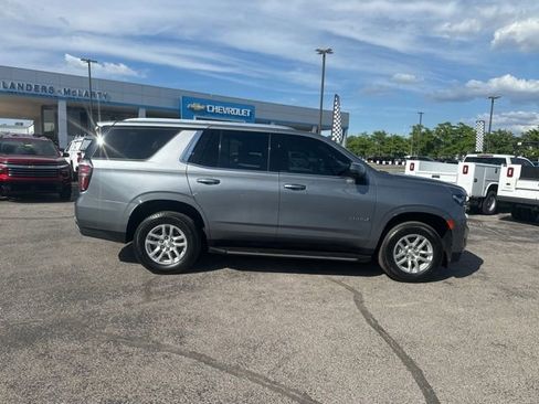 Used 2022 Chevrolet Tahoe LT w/ Luxury Package AWD/4WD image 2