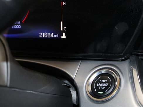 Used 2025 Chevrolet Trax LT image 35