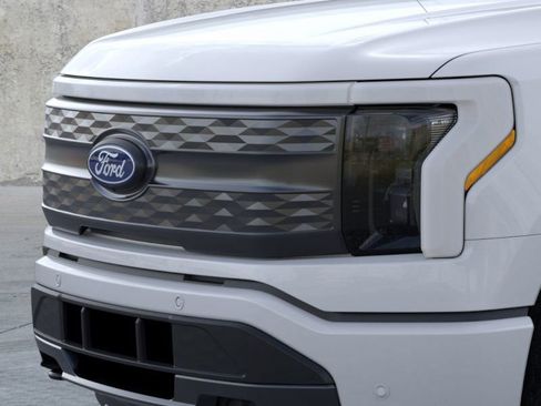 New 2025 Ford F150 Lightning Lariat image 17