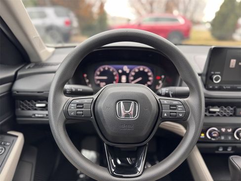 Used 2024 Honda Accord EX image 24