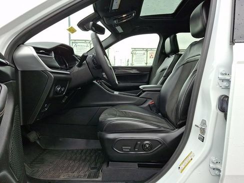 Used 2023 Jeep Grand Cherokee L Laredo AWD/4WD image 16