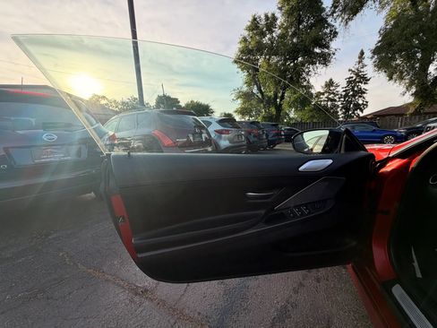 Used 2017 BMW M6 Convertible RWD image 17