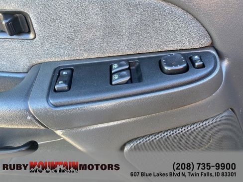 Used 2003 Chevrolet Silverado 2500 LS w/ Skid Plate Package image 11