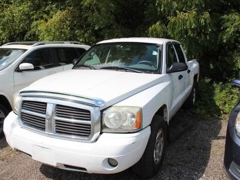 Used 2007 Dodge Dakota SLT AWD/4WD image 3
