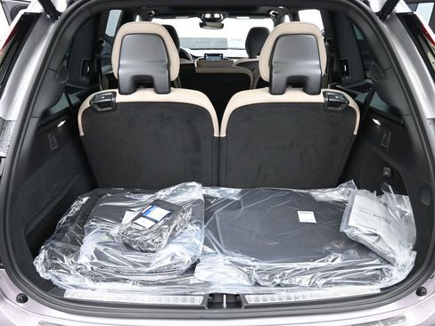 New 2026 Volvo XC90 B6 Plus w/ Protection Package Premier AWD/4WD image 18