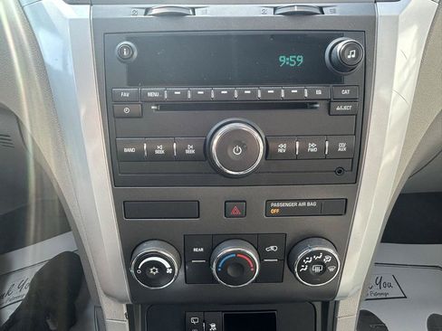 Used 2009 Chevrolet Traverse LS FWD image 21