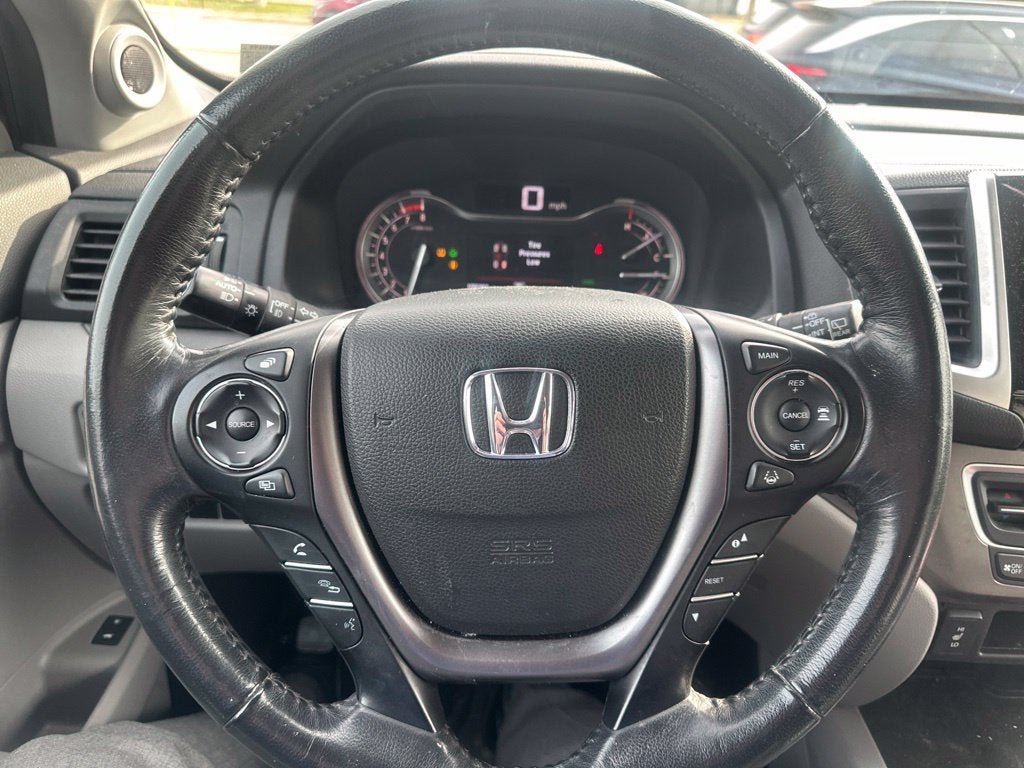 Used 2017 Honda Pilot EX-L image 5