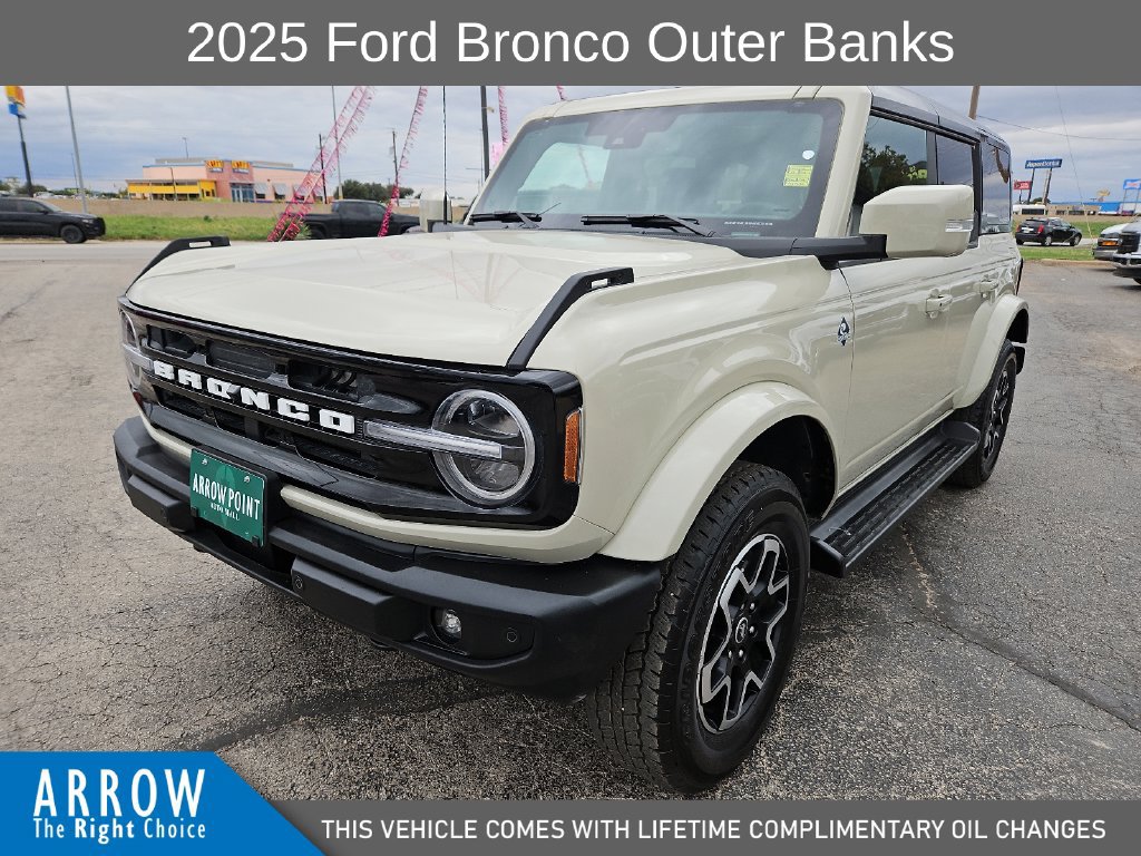 Used 2025 Ford Bronco Outer Banks AWD/4WD image 4