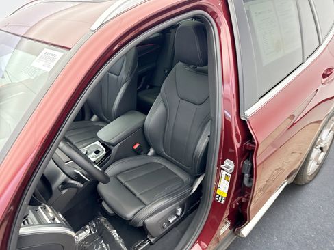 Used 2023 BMW X3 xDrive30i w/ Premium Package image 11