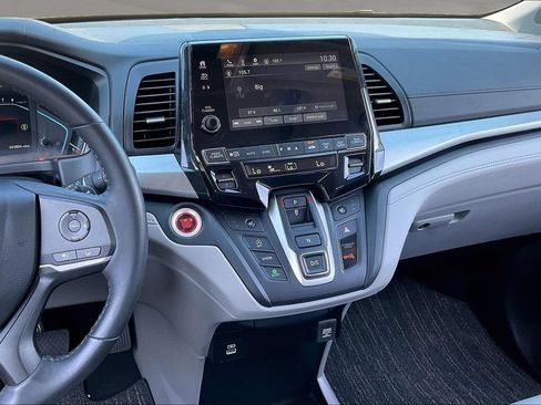 Certified 2023 Honda Odyssey EX-L image 9