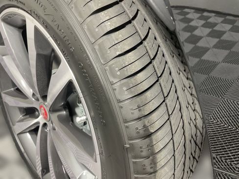 New 2023 Jaguar F-PACE S image 22