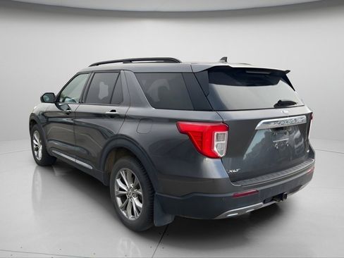 Used 2020 Ford Explorer XLT w/ Equipment Group 202A image 10