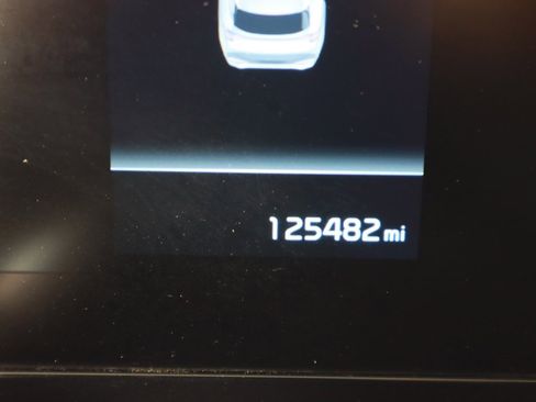 Used 2023 Kia Sportage LX image 33