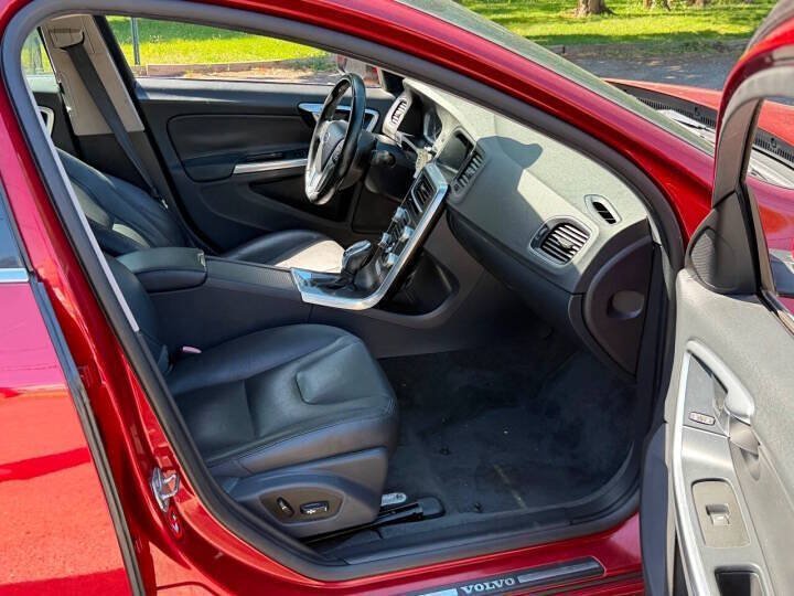 Used 2016 Volvo S60 T5 Premier FWD image 10