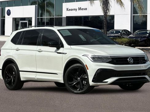 Used 2023 Volkswagen Tiguan SE R-Line FWD image 2
