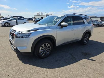 Certified 2025 Nissan Pathfinder SV