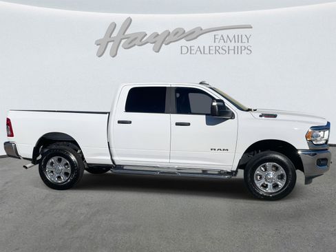 Used 2024 RAM 2500 Big Horn w/ Bed Utility Group image 35