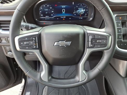 Used 2024 Chevrolet Tahoe Z71 w/ Luxury Package image 20