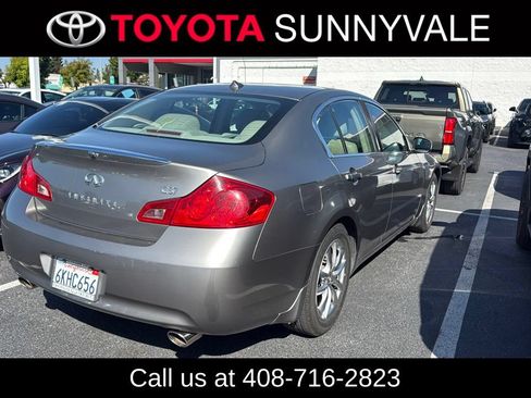 Used 2009 INFINITI G37 Journey w/ Premium Pkg RWD image 2