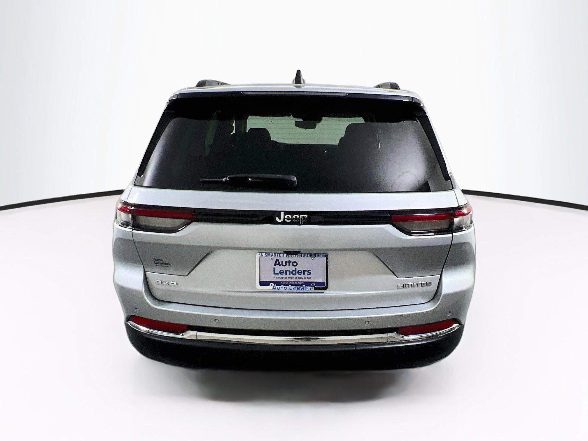 Used 2023 Jeep Grand Cherokee Limited AWD/4WD image 6