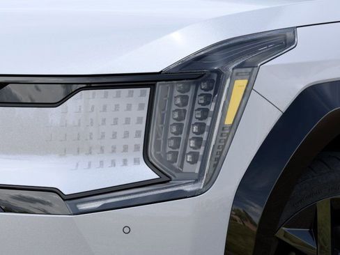 New 2026 Kia EV9 Land w/ Nightfall Edition Package image 10