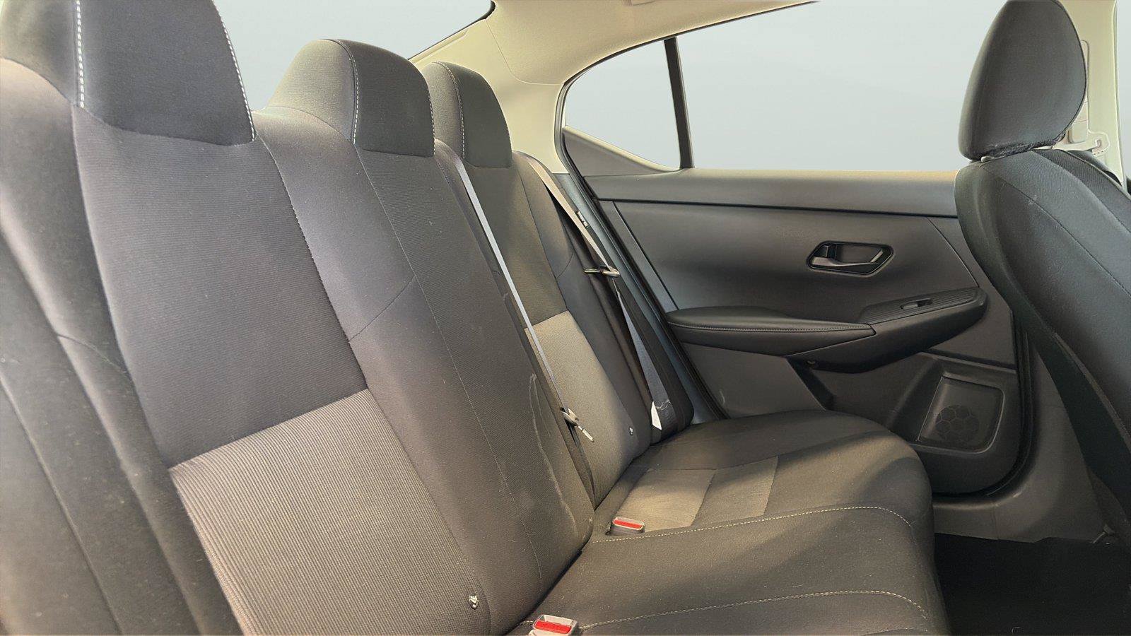 Used 2024 Nissan Sentra SV FWD image 15