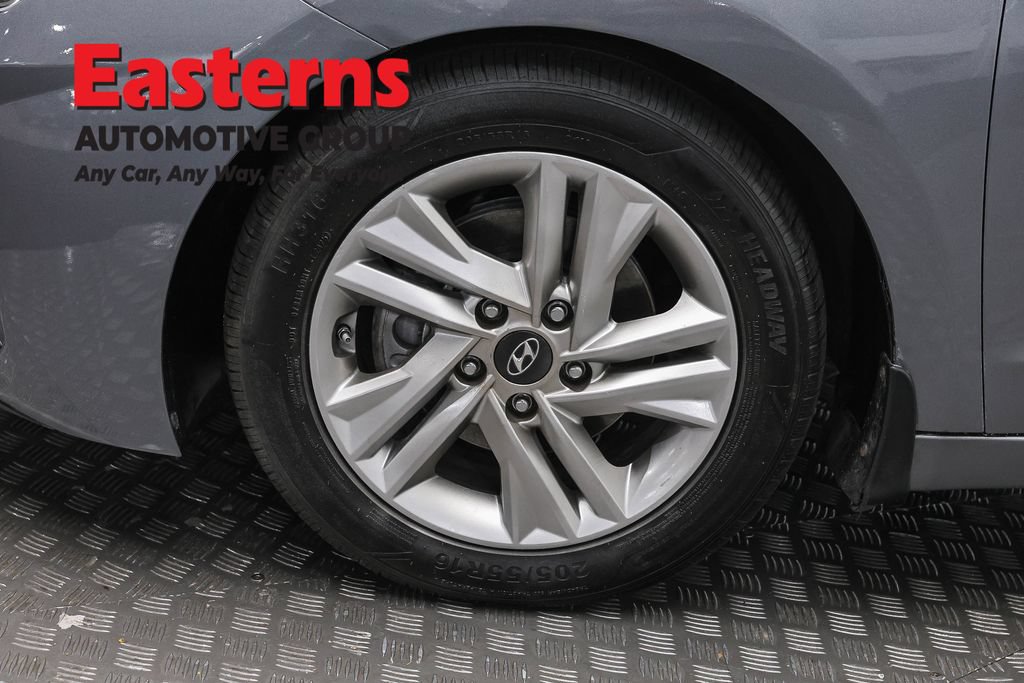 Used 2019 Hyundai Elantra Value Edition w/ Cargo Package FWD image 33
