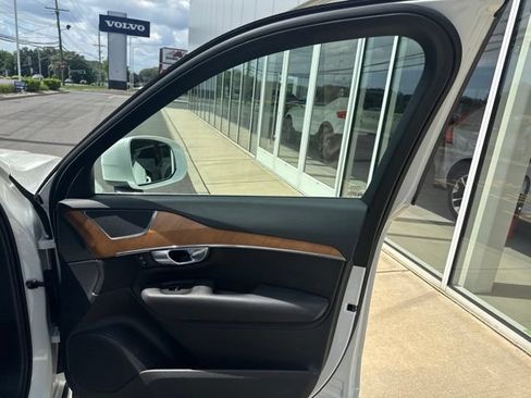 Used 2024 Volvo XC90 B6 Plus w/ Protection Package AWD/4WD image 14