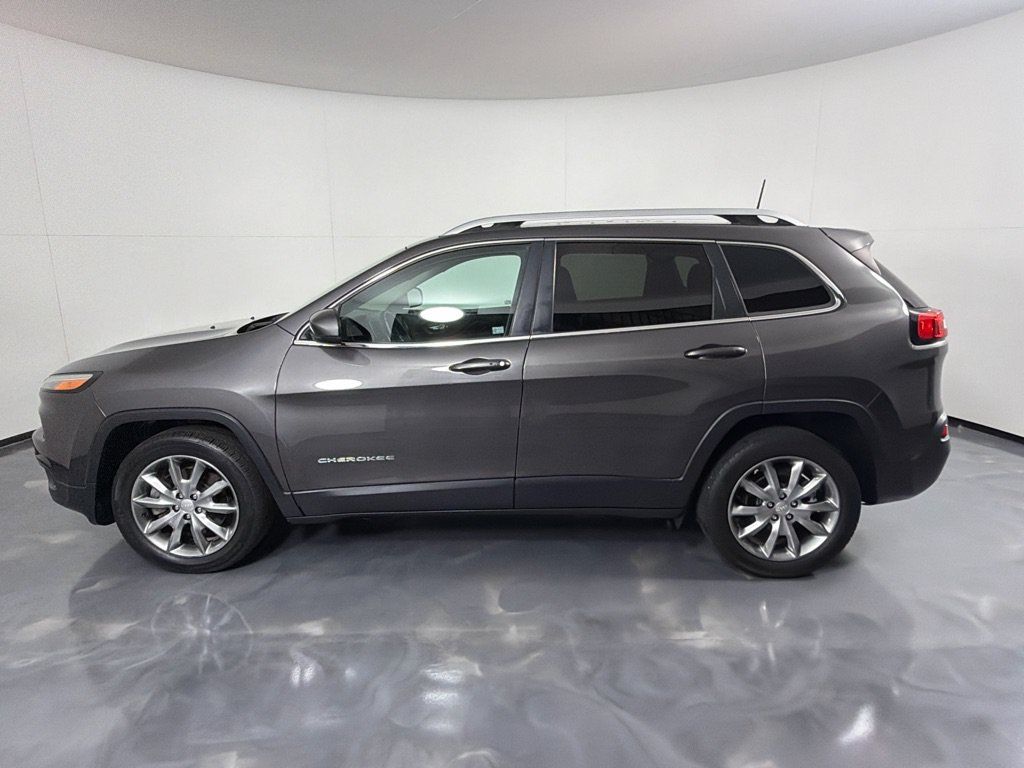 Used 2018 Jeep Cherokee Limited FWD image 8