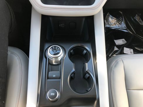 New 2026 Ford Explorer Active w/ Active Comfort Package image 14