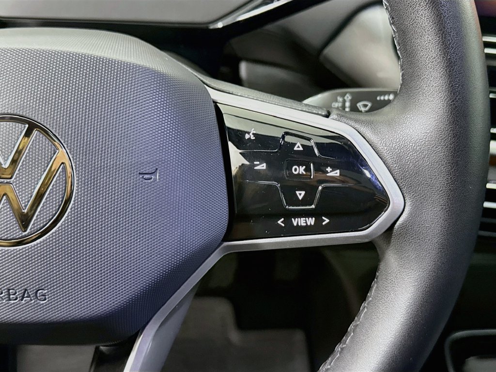 Used 2023 Volkswagen ID.4 Pro S RWD image 12