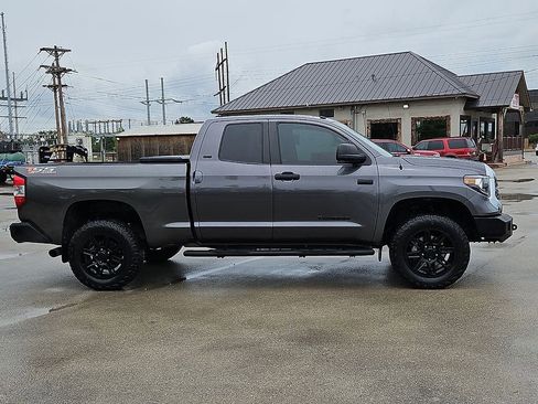 Used 2019 Toyota Tundra SR5 AWD/4WD image 9