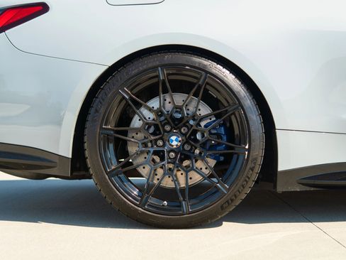 Used 2022 BMW M4 Coupe image 17