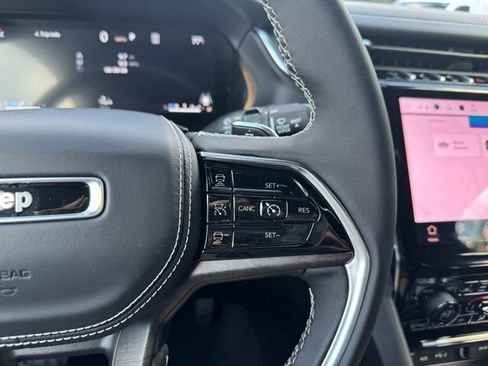 New 2025 Jeep Grand Cherokee Overland w/ Luxury Tech Group IV image 28