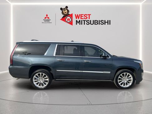 Used 2019 Cadillac Escalade ESV Platinum image 6