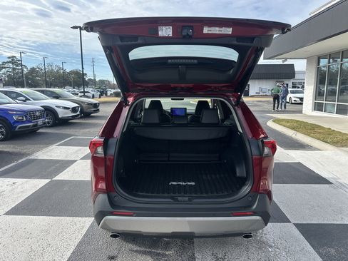 Used 2024 Toyota RAV4 Limited image 5