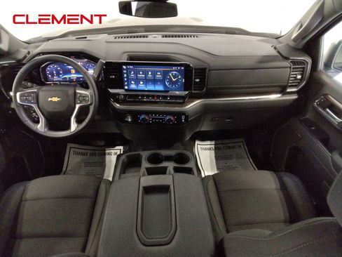 Used 2023 Chevrolet Silverado 1500 LT image 36