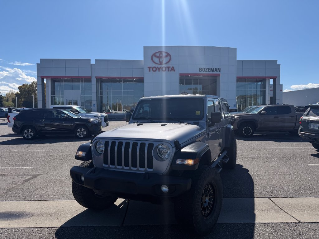 Used 2020 Jeep Gladiator Sport w/ Quick Order Package 24S AWD/4WD image 1