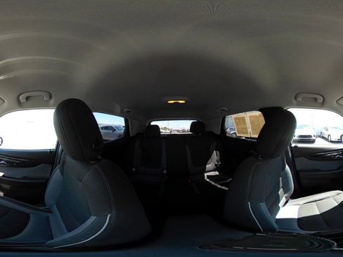 Used 2025 Chevrolet TrailBlazer LT FWD image 41
