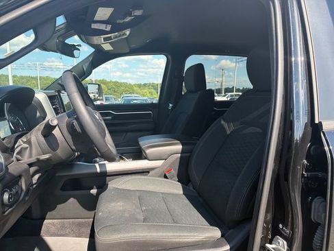 Used 2025 RAM 1500 Big Horn AWD/4WD image 10